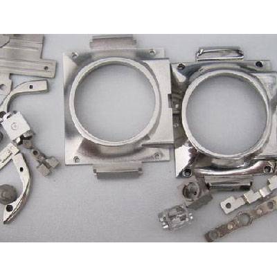 什么胶水可以粘金属和塑料